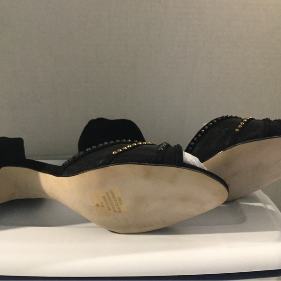 Ivanka Trump suede and mesh heels size 7.5 - Picture 3 of 5